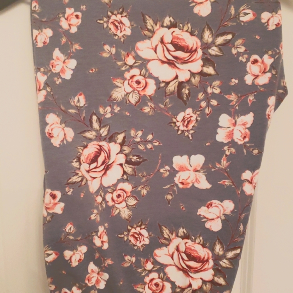 Lularoe 3X Antique Blue Floral Jax Joggers